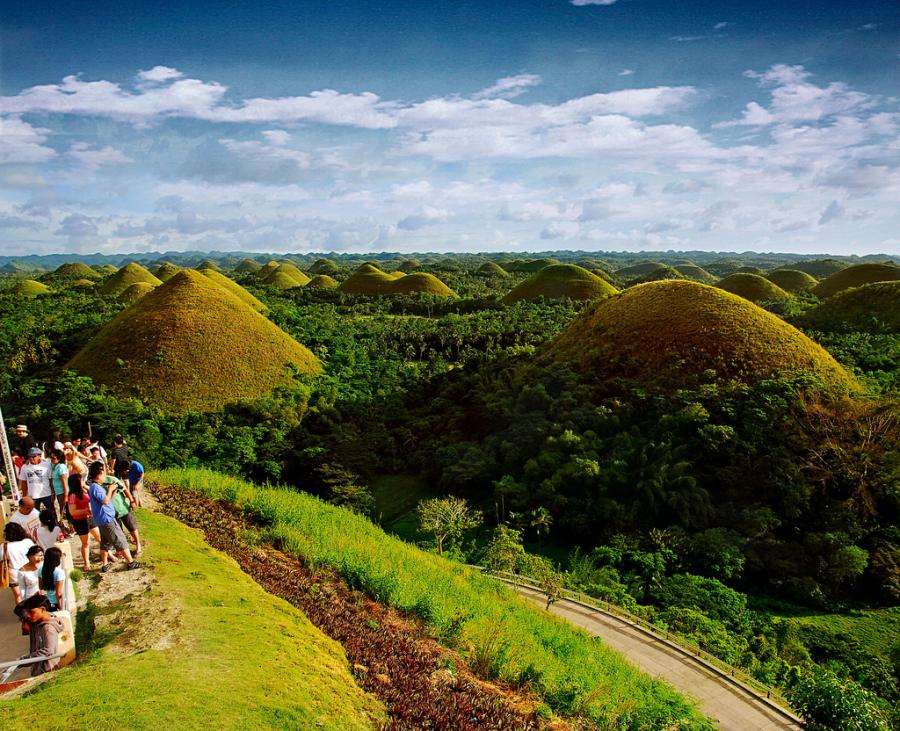 Третье место: шоколадные холмы на Филиппинах.