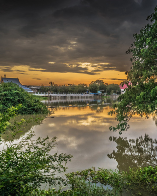 Картинка Asian River Landscape на iPhone 8
