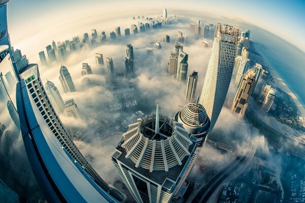 Дубай над облаками