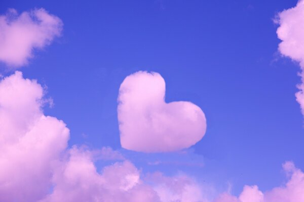 Розовое облако сердце