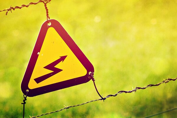 Предупреждение Электричество знак