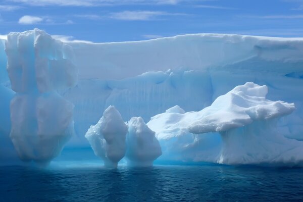Ледниковой воды