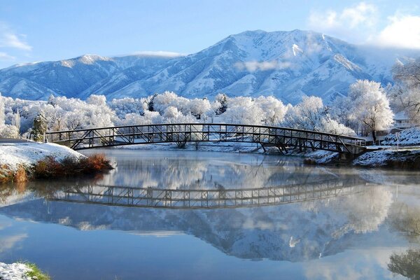 Природа иней мост снег горы зима река