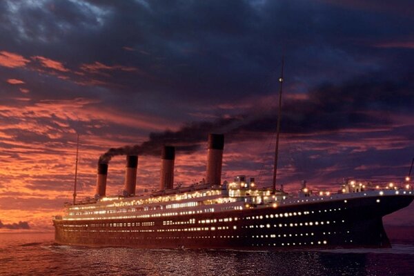 Титаник на закате