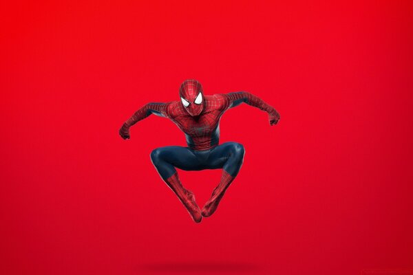 Человек-паук прыжки (красный фон)