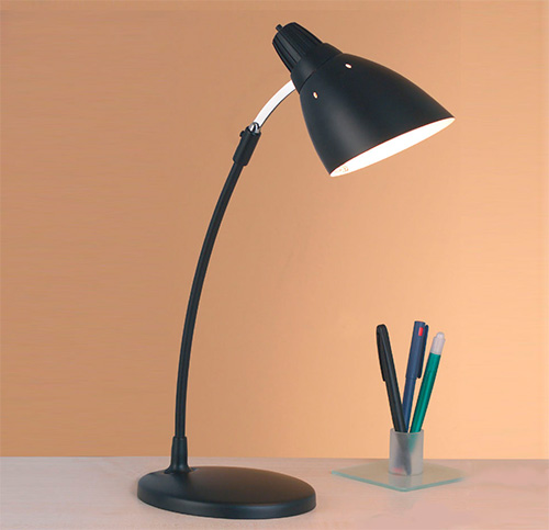 Настольная лампа для рабочего стола в детскую для школьника