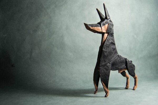 оригами собака доберман тень серый