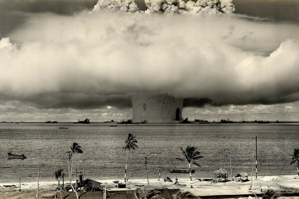 nuke ударная волна ядерный взрыв оружие