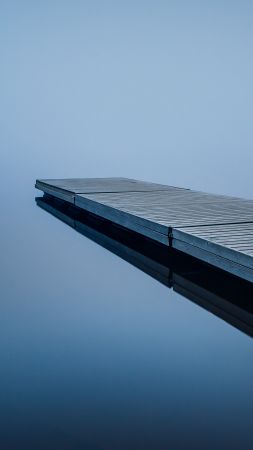 Пристань, отражение (vertical)