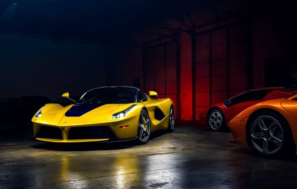 Обои Color, Garage, Yellow, Cool, Ferrari, Supercar, LaFerrari, Front, Light
