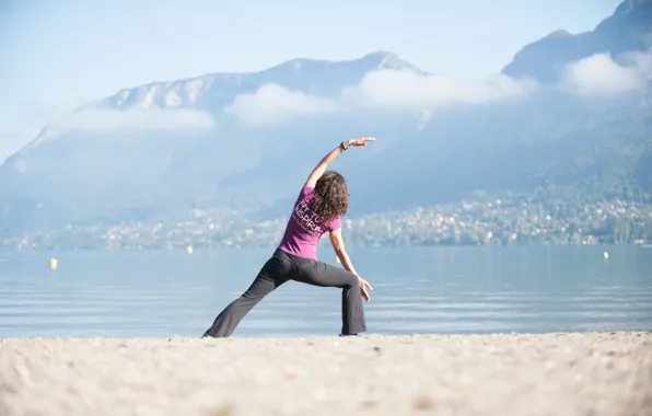 Обои woman, yoga, beach