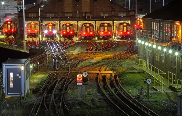 Обои метро, Лондон, Англия, поезд, ночь, депо, огни