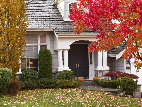 Осенний дом Стоковое Фото