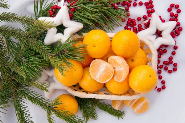 Новогоднее украшение с мандаринов и елки Лицензионные Стоковые Фото