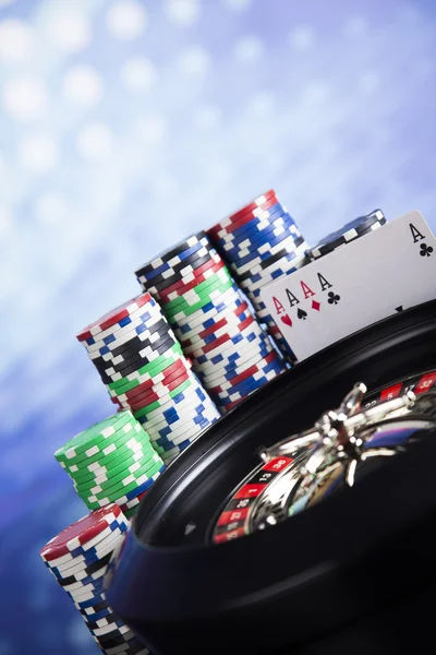 Фишки для покера с рулетка Стоковое Фото