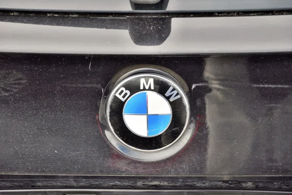 Эмблема BMW — стоковое фото