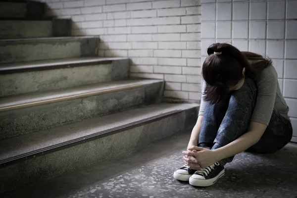 Депрессии женщина, чувствуя расстроен Стоковое Изображение