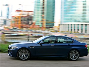 Предпросмотр bmw m5 2011 вид сбоку