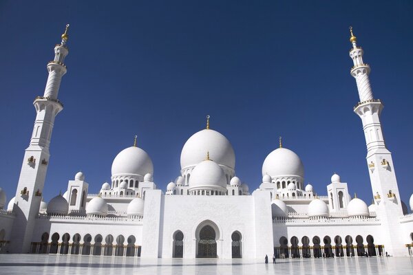 Большой мечети Абу-Даби