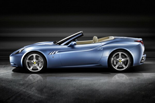 Ferrari California синий