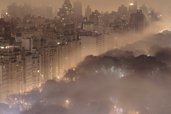 Туман над мегаполисом