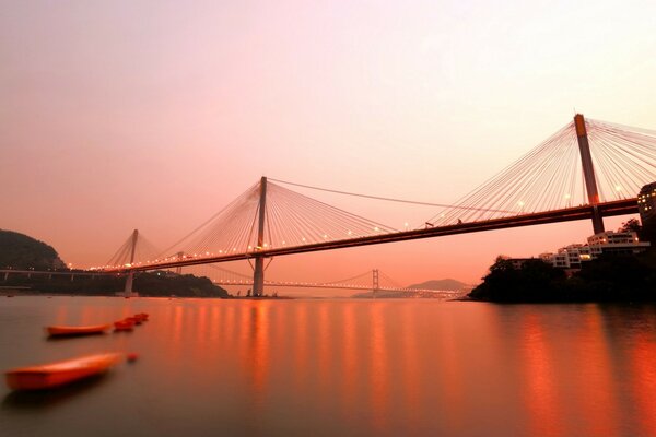 Мост в Гонконге