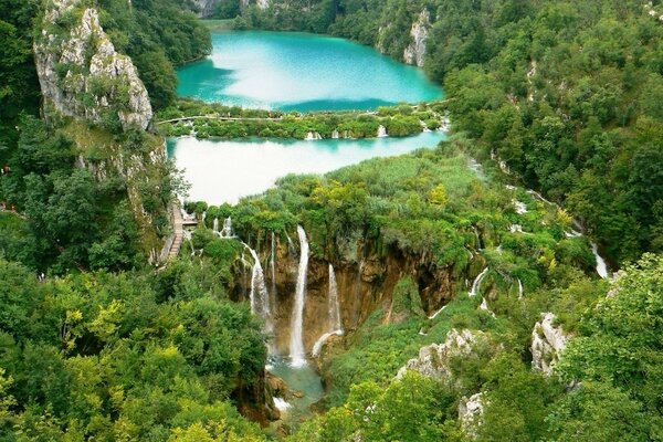 водопад хорватия озеро пейзаж