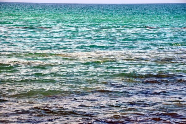 Не кончается синее море.........