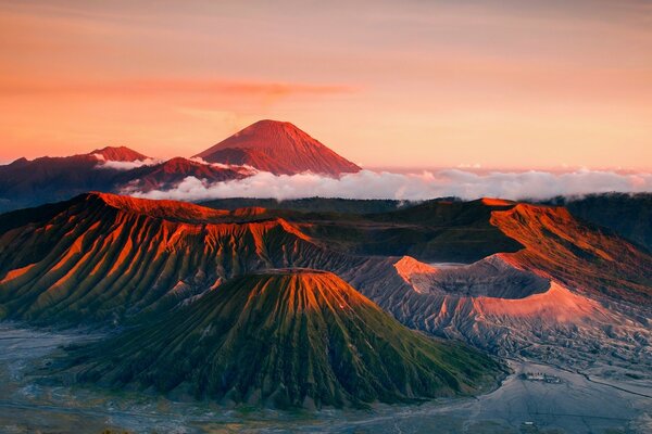 Индонезия, вулканические горы Тенгер