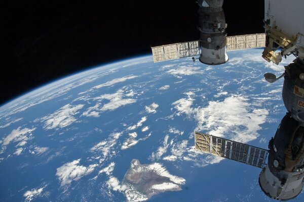 Вид на Землю из космоса со спутника СОЮЗ