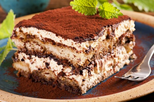 Шоколадный кусок торта