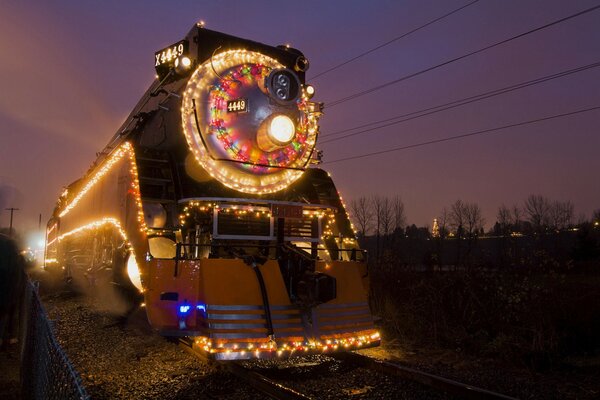 локомотив подсветка новый год ночь огни