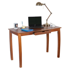 Компьютерный стол деревянный