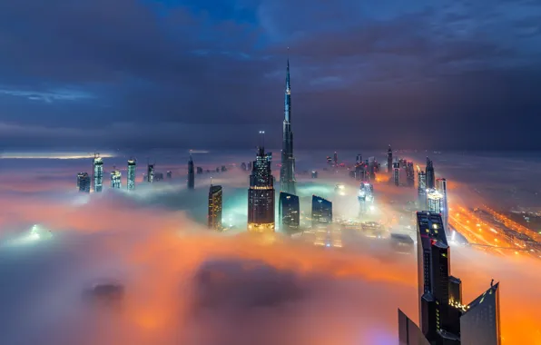 Обои город, ОАЭ, облака, туман, вечер, Дубай, огни