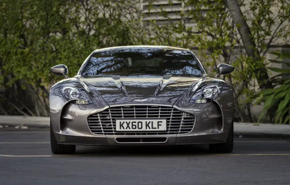 Обои Aston Martin, парковка, supercar, перед, деревья, астон мартин, суперкар, parking, tree, One-77, front