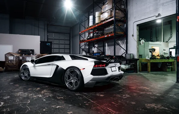 Обои Lamborghini, White, Matte, Tuning, LP700-4, Aventador, Supercar, Wheels, Garage, Rear, ADV.1