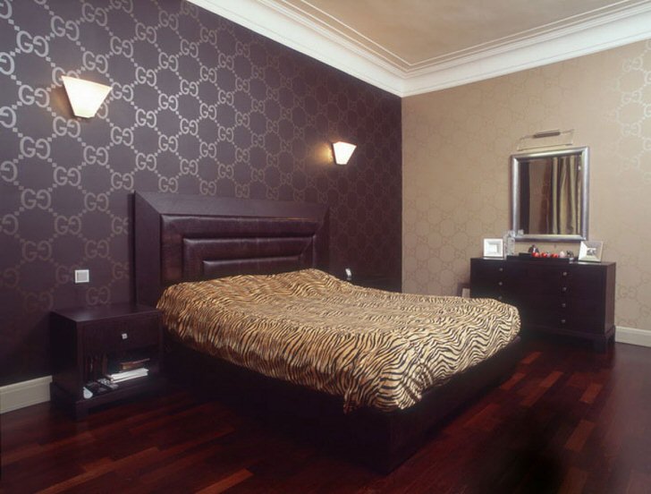 Стильные обои для современной спальни в стиле барокко.