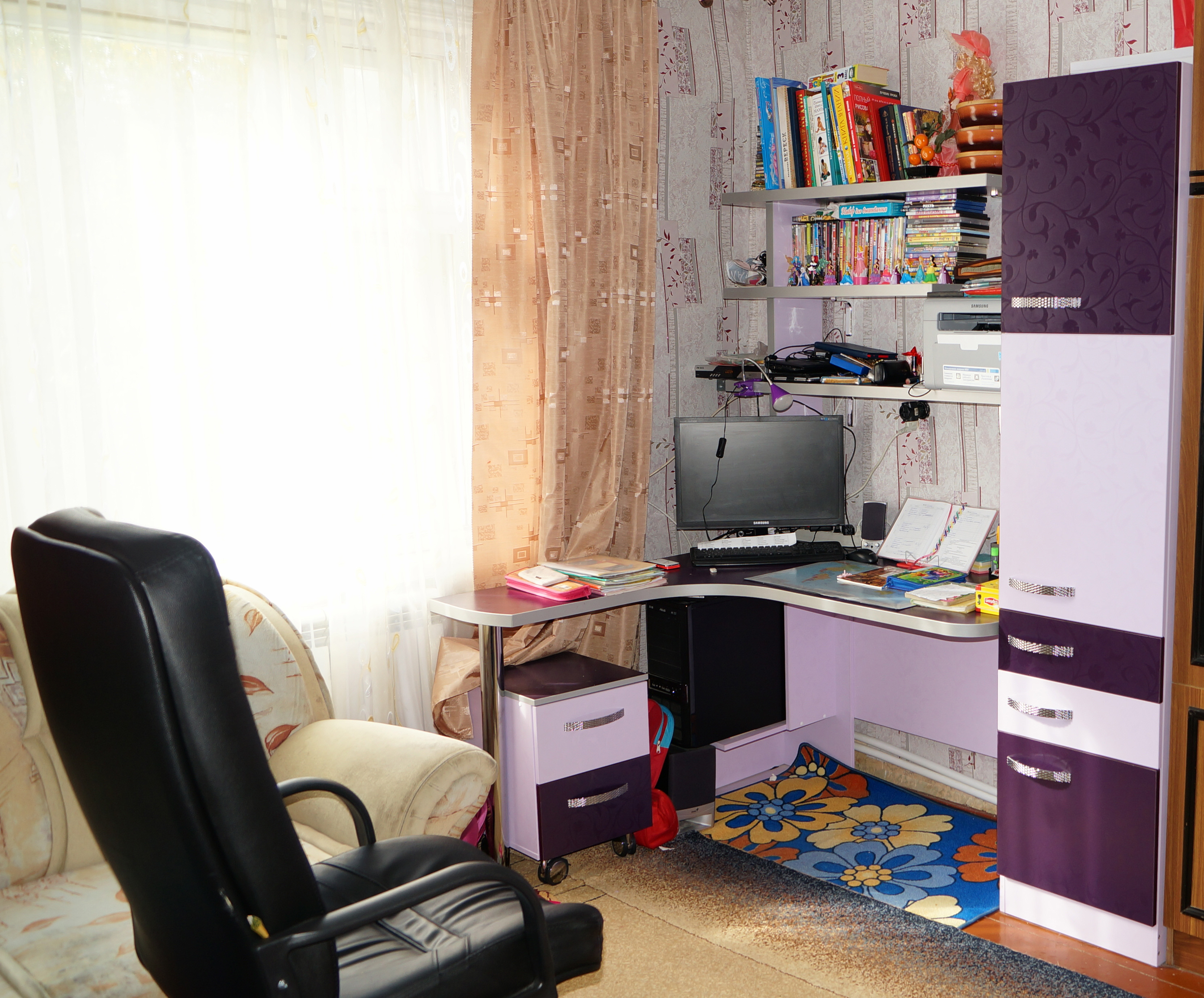 Мебель в фиолетовых тонах