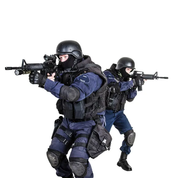 SWAT команда в действии — стоковое фото