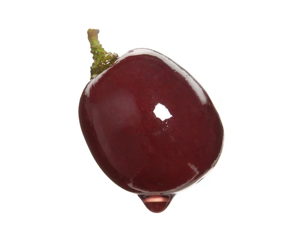 Свежий виноград над красное вино — стоковое фото