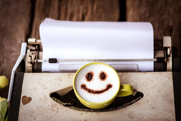 Пишущая машинка с кофе Кубок, сепия тон Стоковое Фото