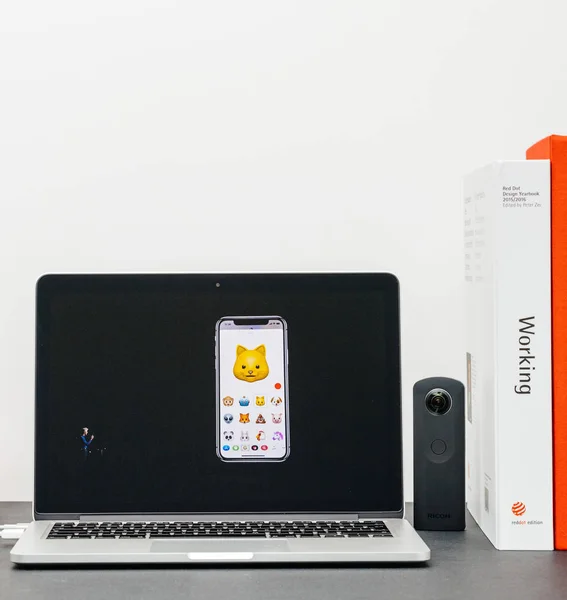 Apple Keynote с Крейг Федериги, представляя iphone X 10 Стоковое Изображение